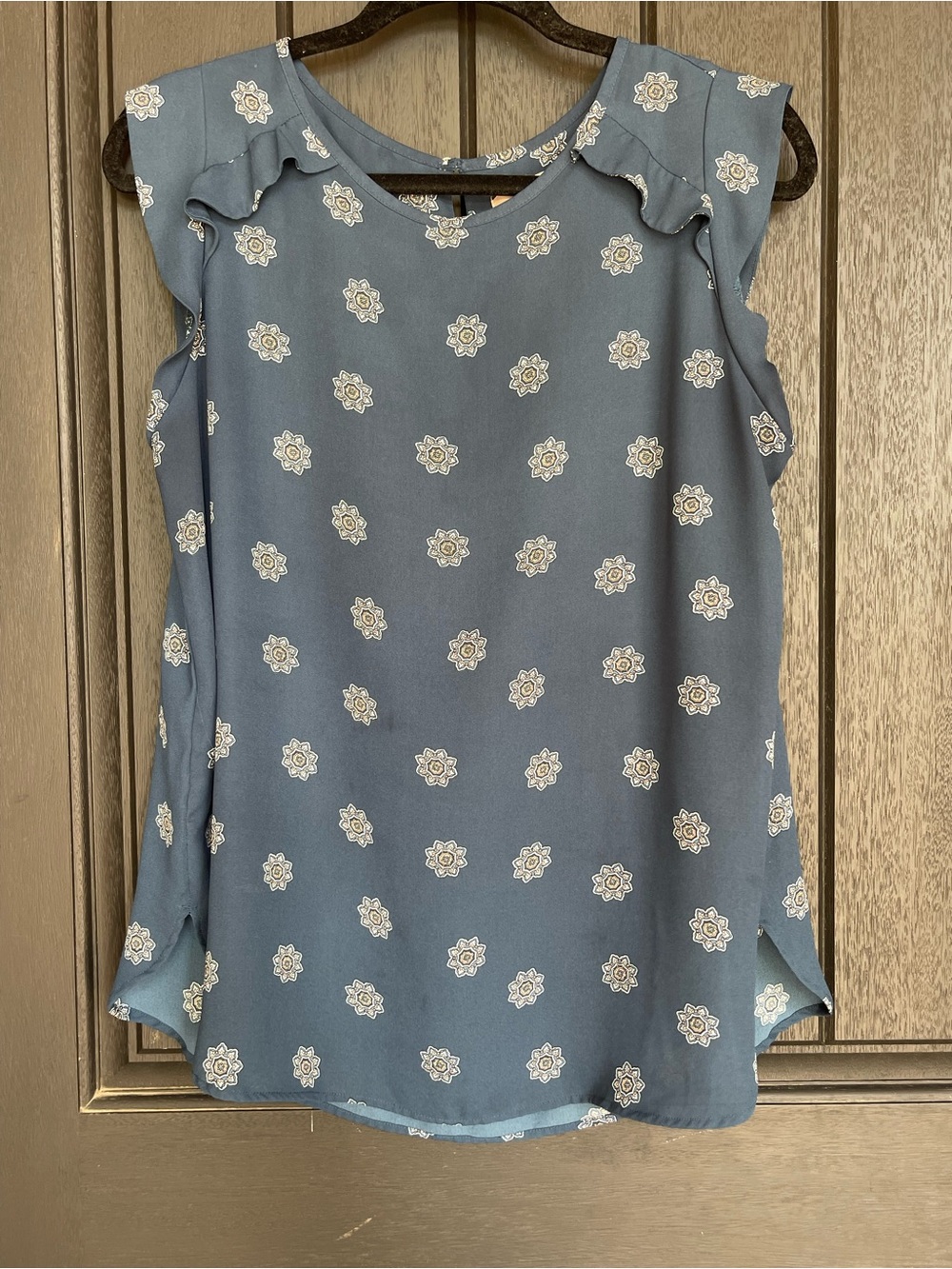 LOFT Blue Medallion Print Flutter Sleeve Blouse Medium